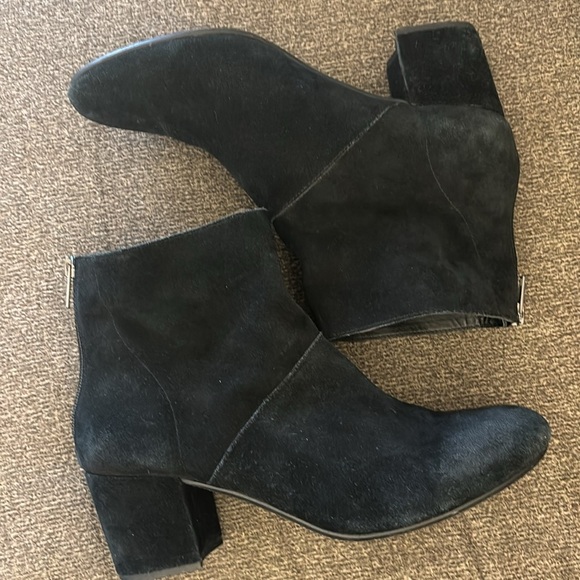 Steve Madden Black Suede Ankle Boot Chunky Heel Size 10 - Picture 12 of 12